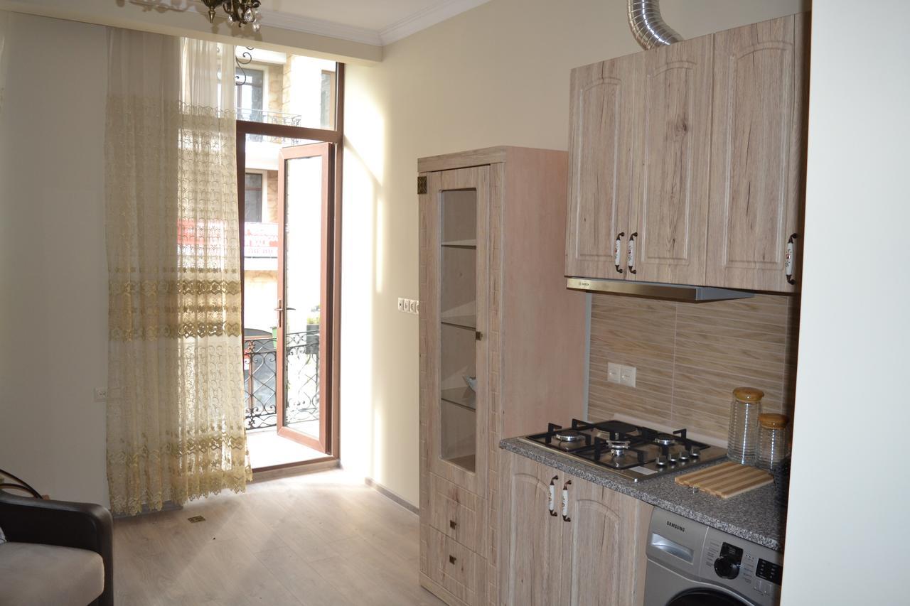 Old Batumi Appartement Buitenkant foto